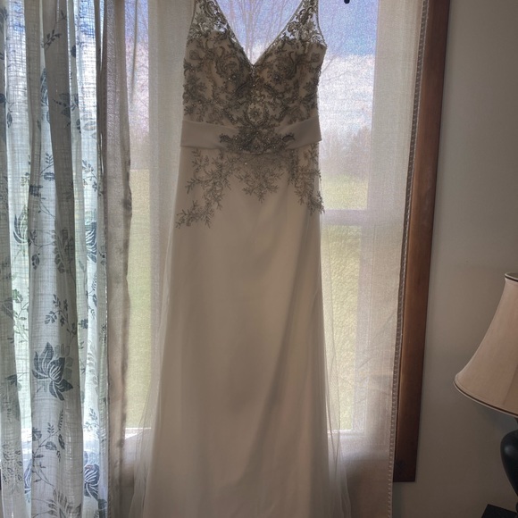 Casablanca wedding dress - Picture 5 of 6